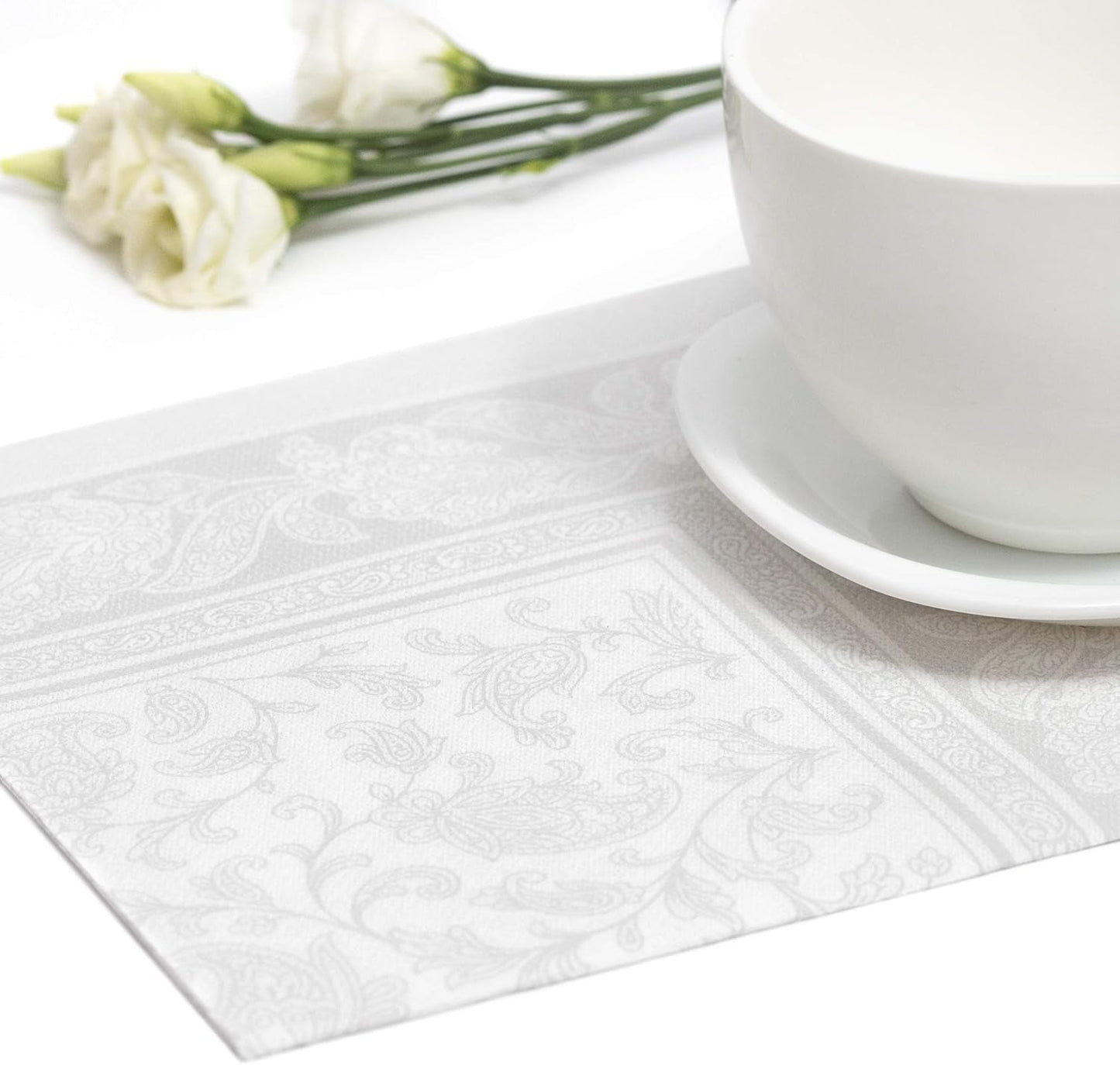 Papstar 11682 50 Servietten „Royal Collection“ 1/4 Falz 40 x 40 cm „Ornaments“, weiß