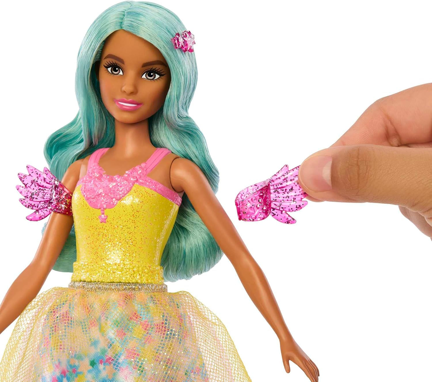 Barbie Hidden Magic – Teresa-Puppe mit Feen-Outfit, welligem Haar und Kamm für lustiges Frisieren, ab 3 Jahren, HLC36