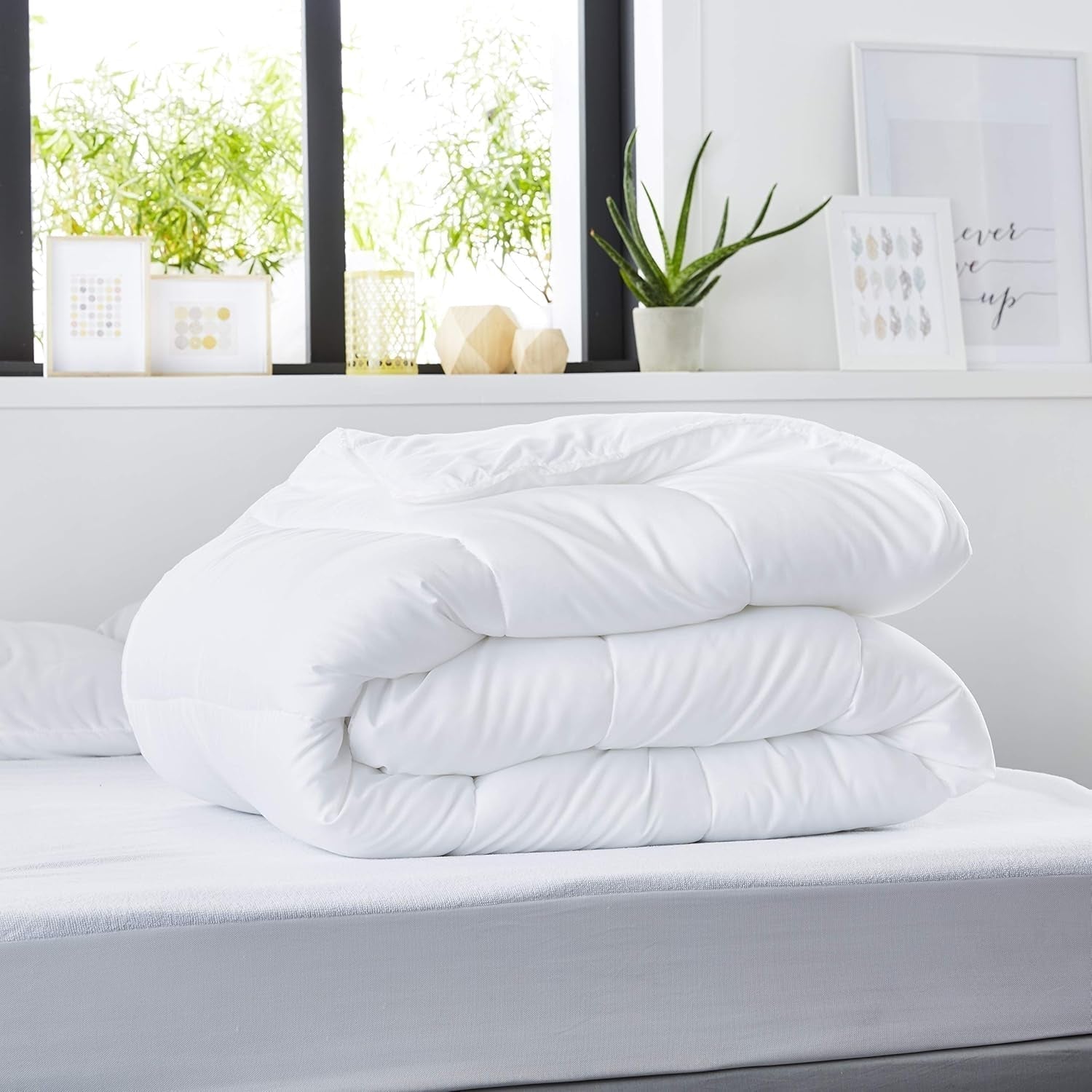 SWEET NIGHT - Sommerdecke 220G/M² | 140X200 cm | Dünn und leicht | Weich und bequem | Waschbar | Bettdecke 100 % Mikrofaser Bettdecken und Steppdecken Naty Shop