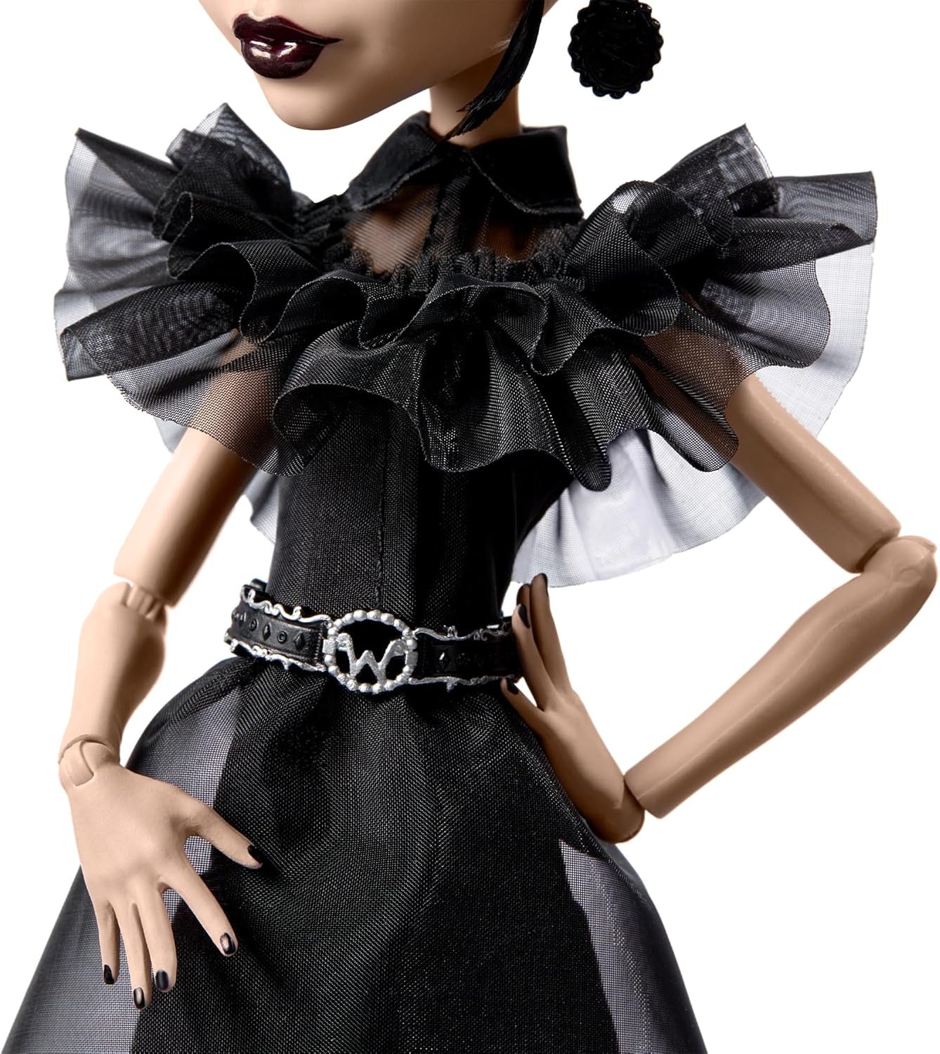 Monster High Wednesday-Puppe, Rave'N Wednesday-Sammelfigur in schwarzem Gothic-Kleid, inspiriert von der Tanzszene, Premium-Zubehör und Puppenständer, HXJ03