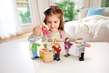 Hape Doll Family Preisgekröntes Puppenhaus-Set, einzigartiges Puppenhaus-Zubehör aus Holz, fantasievolles Spielen, 6 Mitglieder der Puppenfamilie, ab 3 Jahren