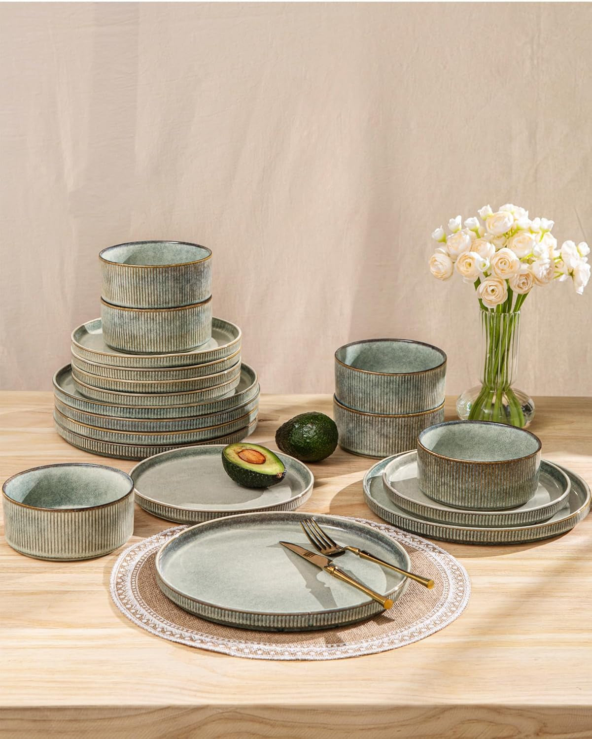 GBhome Keramik-Geschirr-Set für 6 Personen, 18-teilig, reaktive Glasur, handgefertigtes Porzellan-Geschirr-Set, mikrowellen- und spülmaschinenfest, Schüssel- und Teller-Set