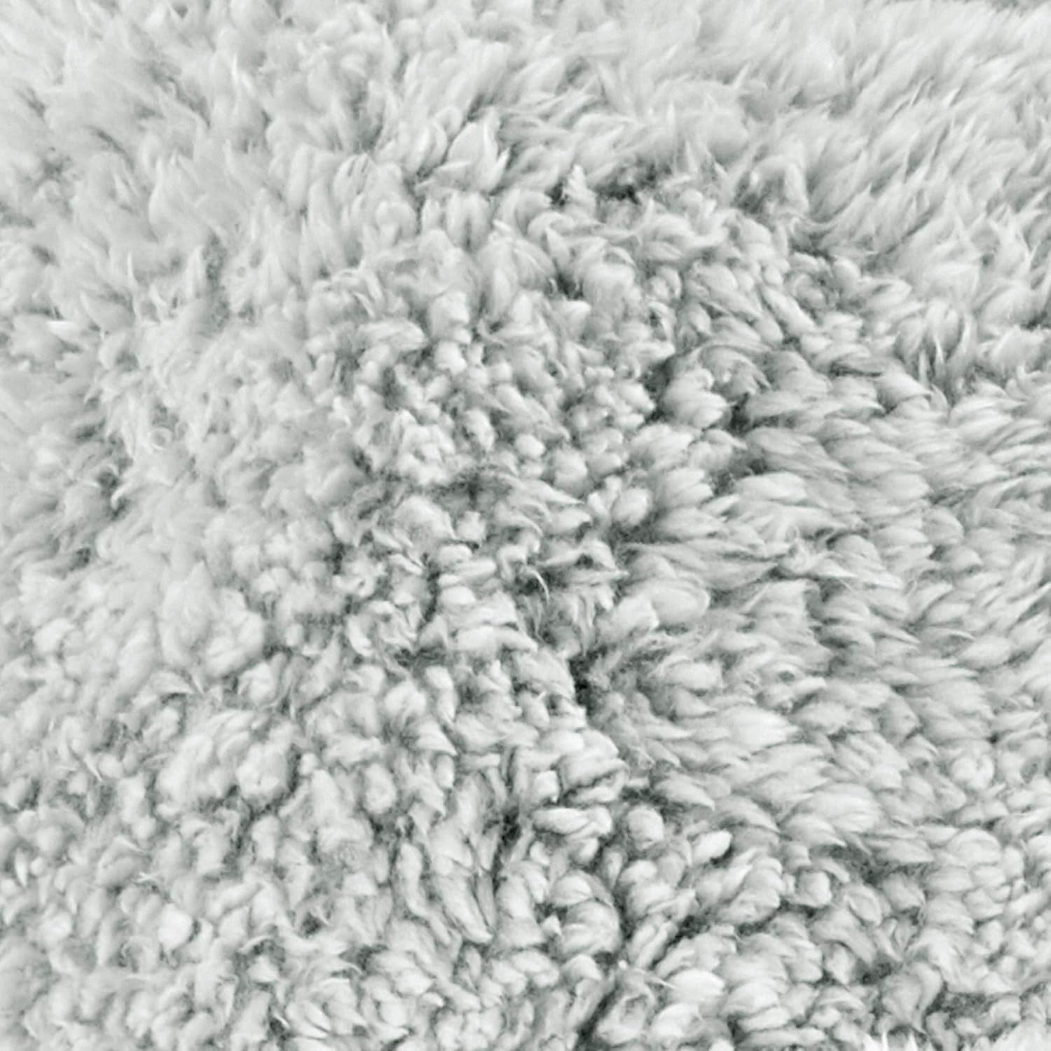 Aqua-Textil Flauschige Kuscheldecke 150 x 200 cm Grau Weiß Melange Plüsch-TV-Decke Tagesdecke Sherpa-Fleece Öko-Tex Ottawa Betten und Decken Besuchen Sie den aqua-textil-Store