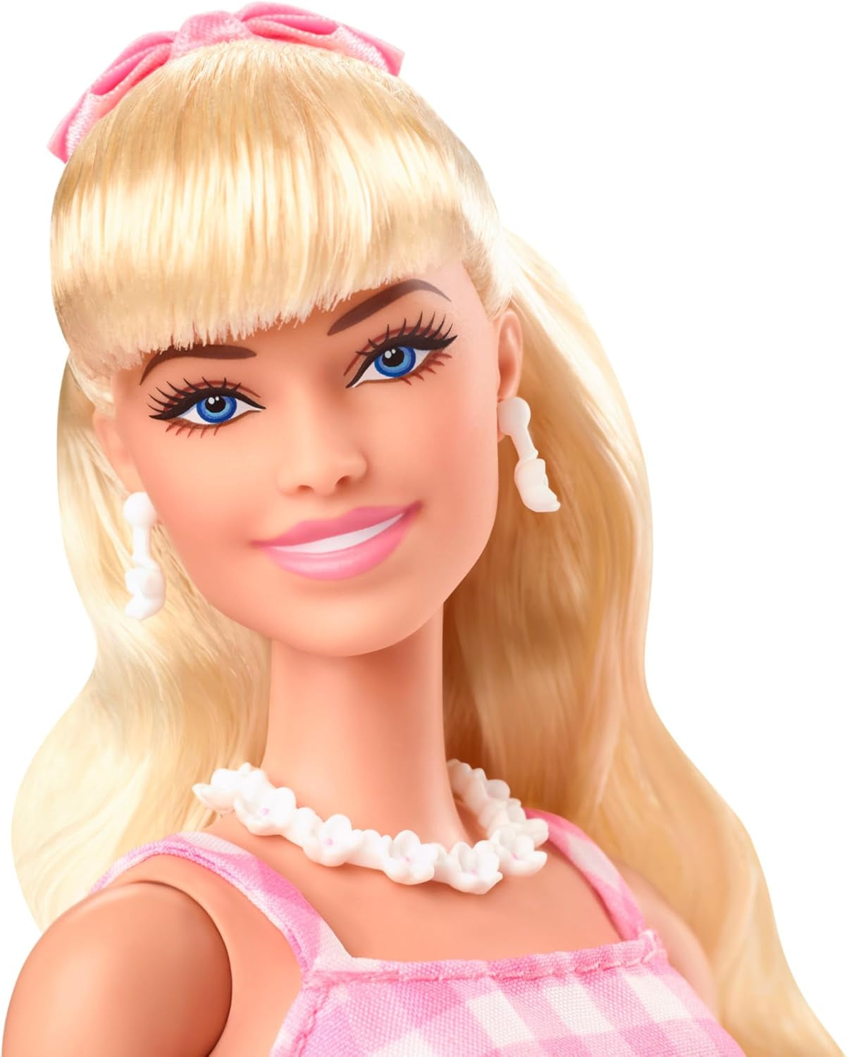 Barbie-Puppe, die Filmpuppe in rosa-weißem Kleid und Gänseblümchen-Halskette, Margot Robbie, Sammlerspielzeug für 3-Jährige HPJ96
