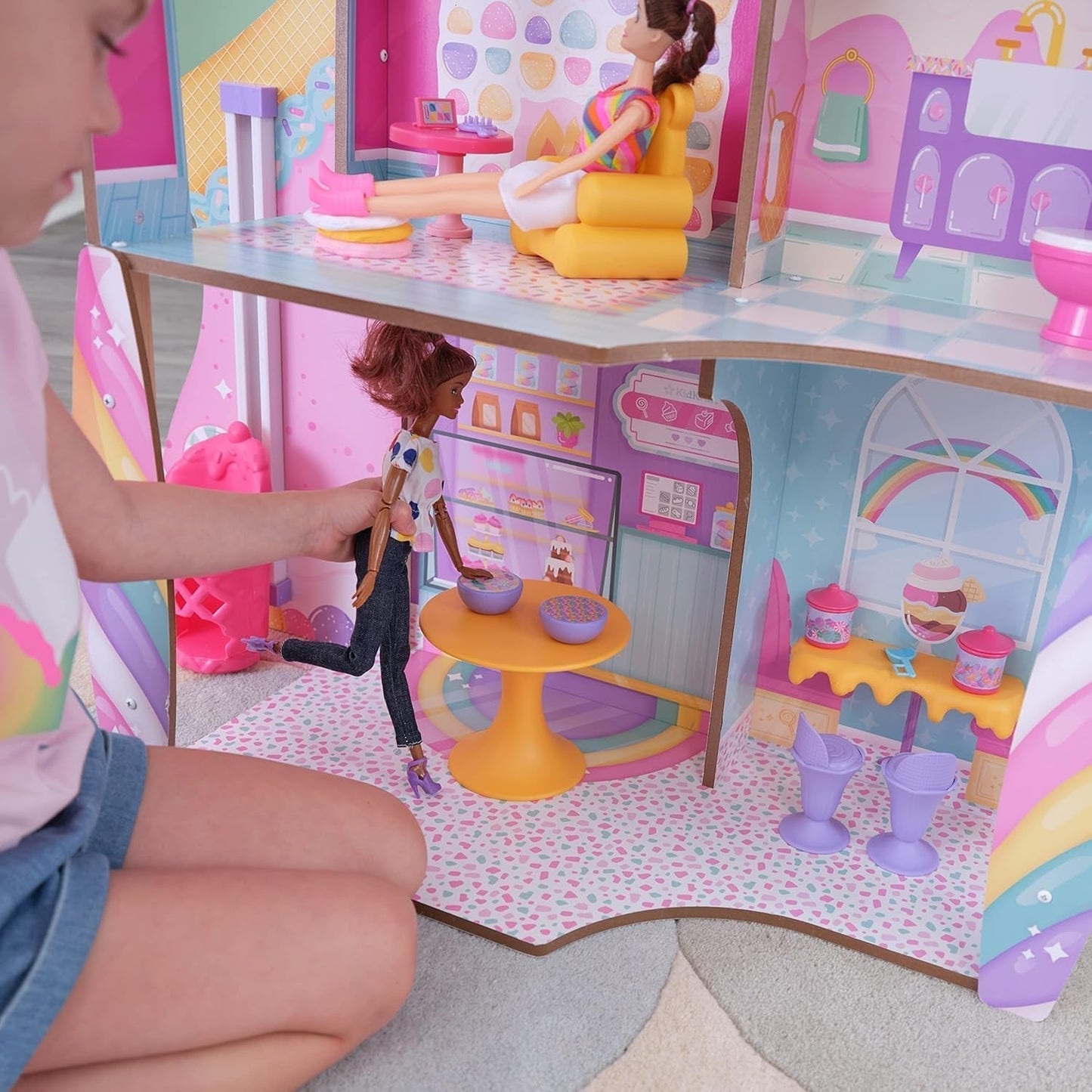 Kidkraft Candy Castle Puppenhaus aus Holz mit Möbeln und Zubehör, Lama-Einhorn-Figurenhaus, Eiskuchen-Lift und Gummistuhl für Puppen, Spielzeug für 3-Jährige, 20242 Naty Shop Puppenhäuser