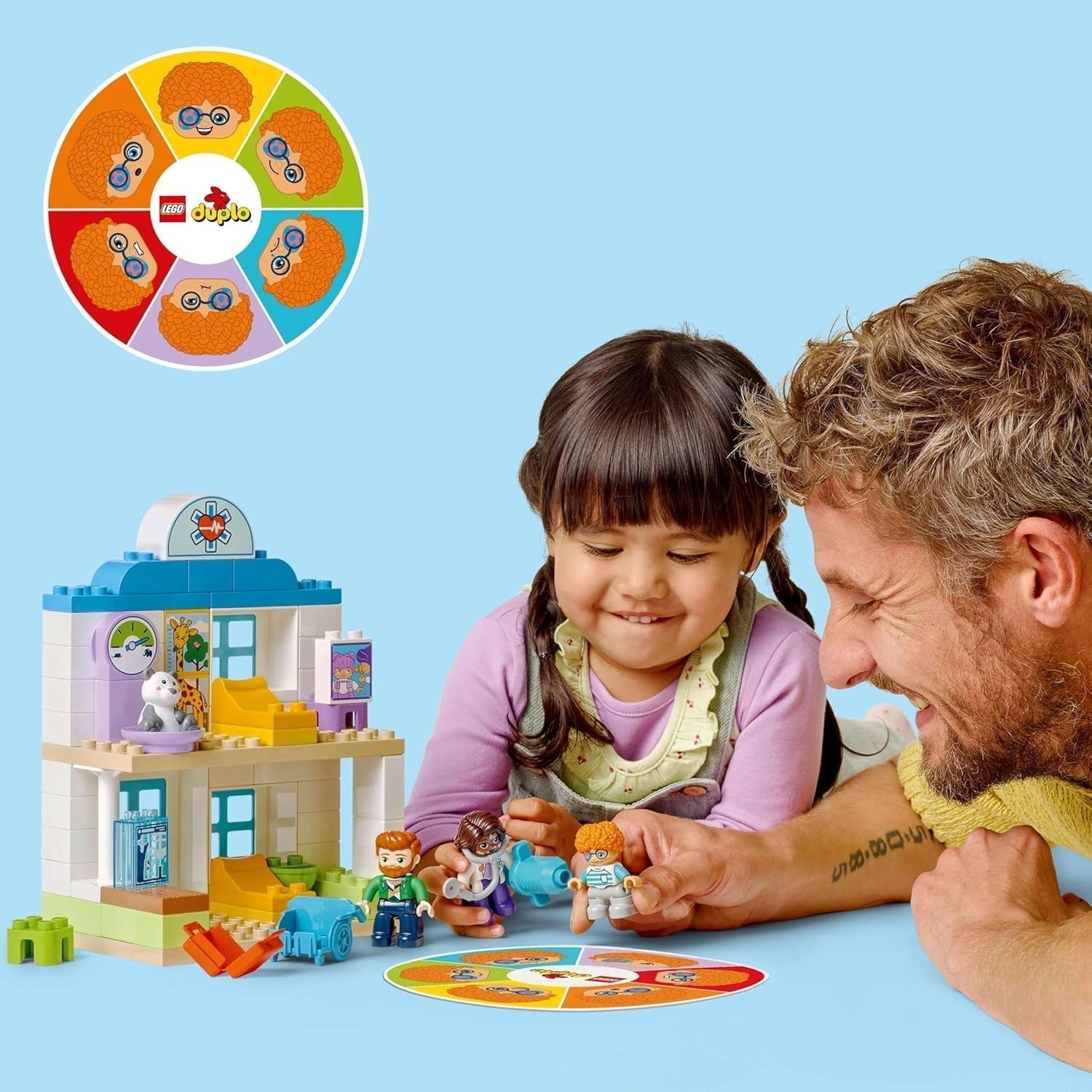 LEGO DUPLO Town Erster Arztbesuch, Bauspielzeug, Spielset zur Förderung der Feinmotorik, Geschenk für Kleinkinder ab 2 Jahren, Lernspielzeug, Krankenhaus-Rollenspiel 10449 Bausets Besuche den LEGO-Store