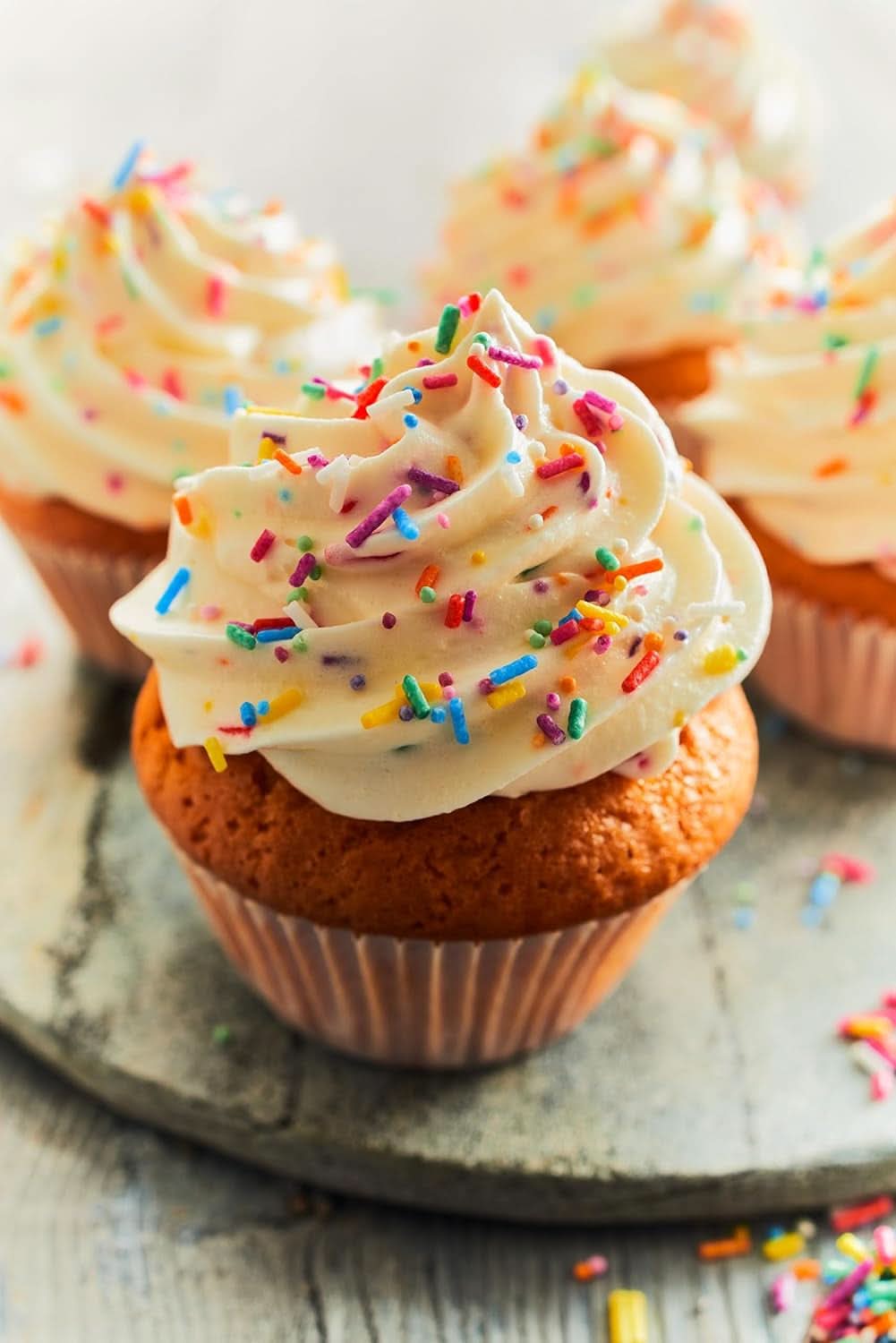 RUF, regenbogenfarbene Zuckerstreusel, 200 Gramm Sprinkles Naty Shop