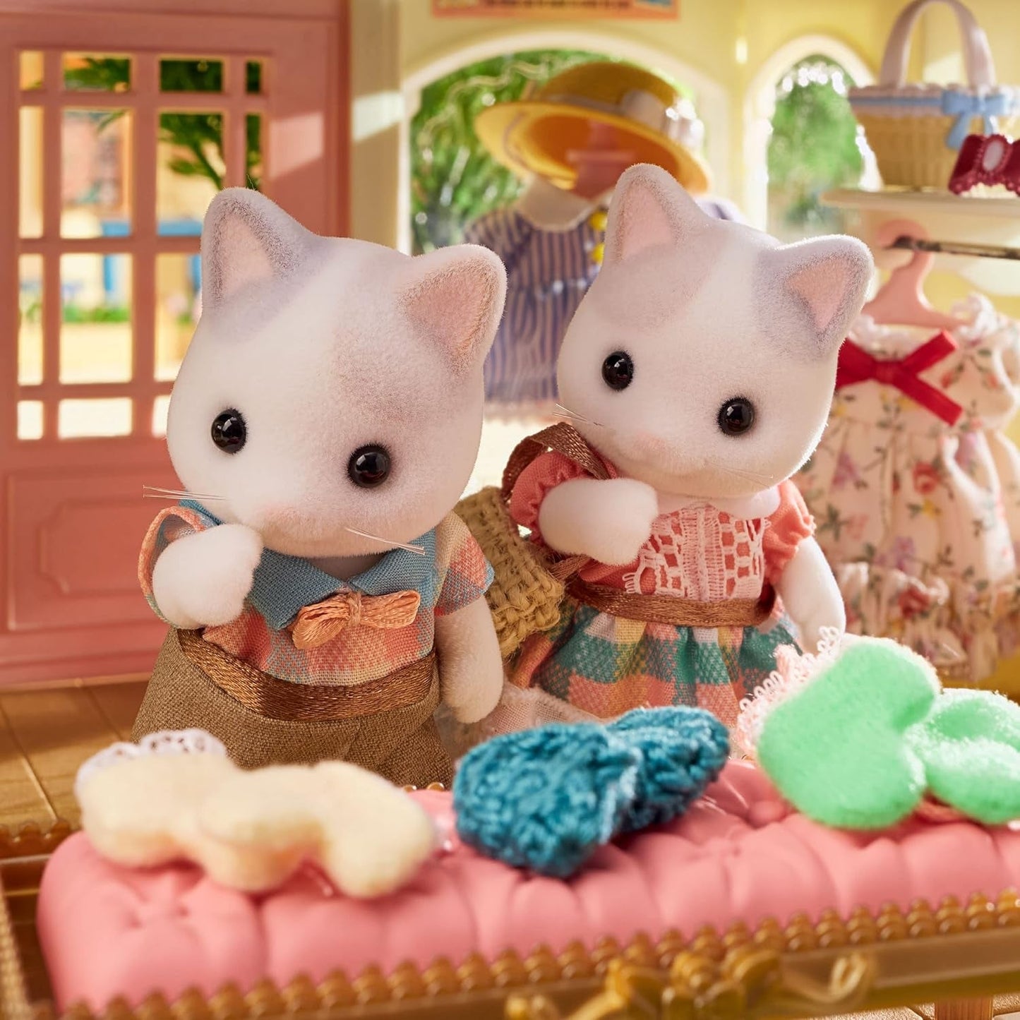 Sylvanian Families – 5738 Milchkatzenfamilie – Puppenhausfiguren