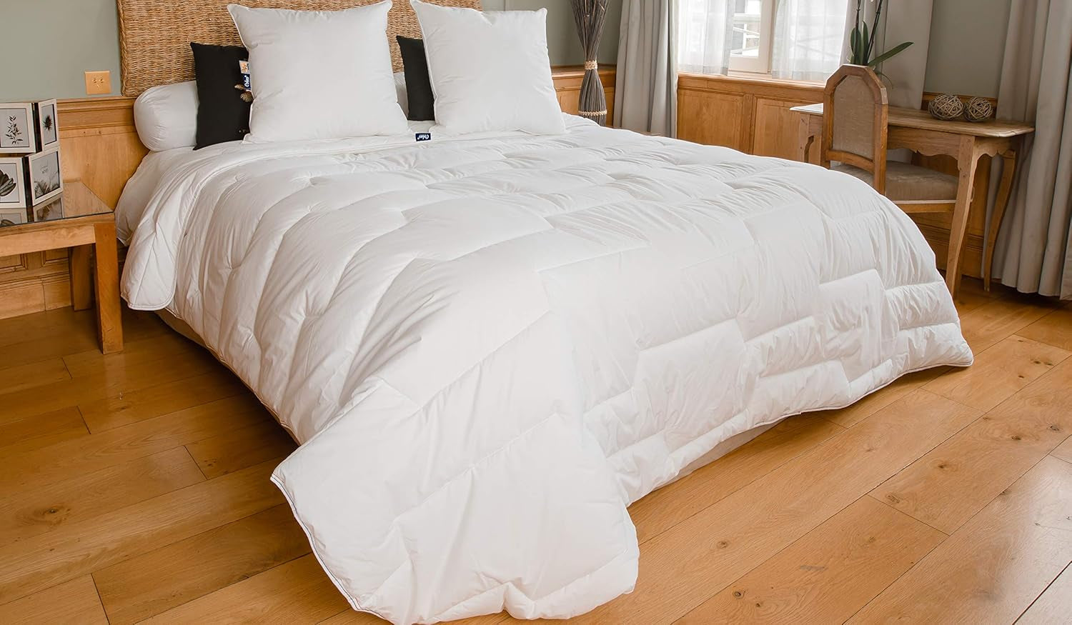 Steppdecke aus Perkal-Baumwolle, 240 x 220 cm, hochwertig, 100 % Perkal-Baumwolle, weich und bequem, langlebig, feine Verarbeitung, hergestellt in Frankreich, weiße Steppdecken und Steppdecken von Naty Shop