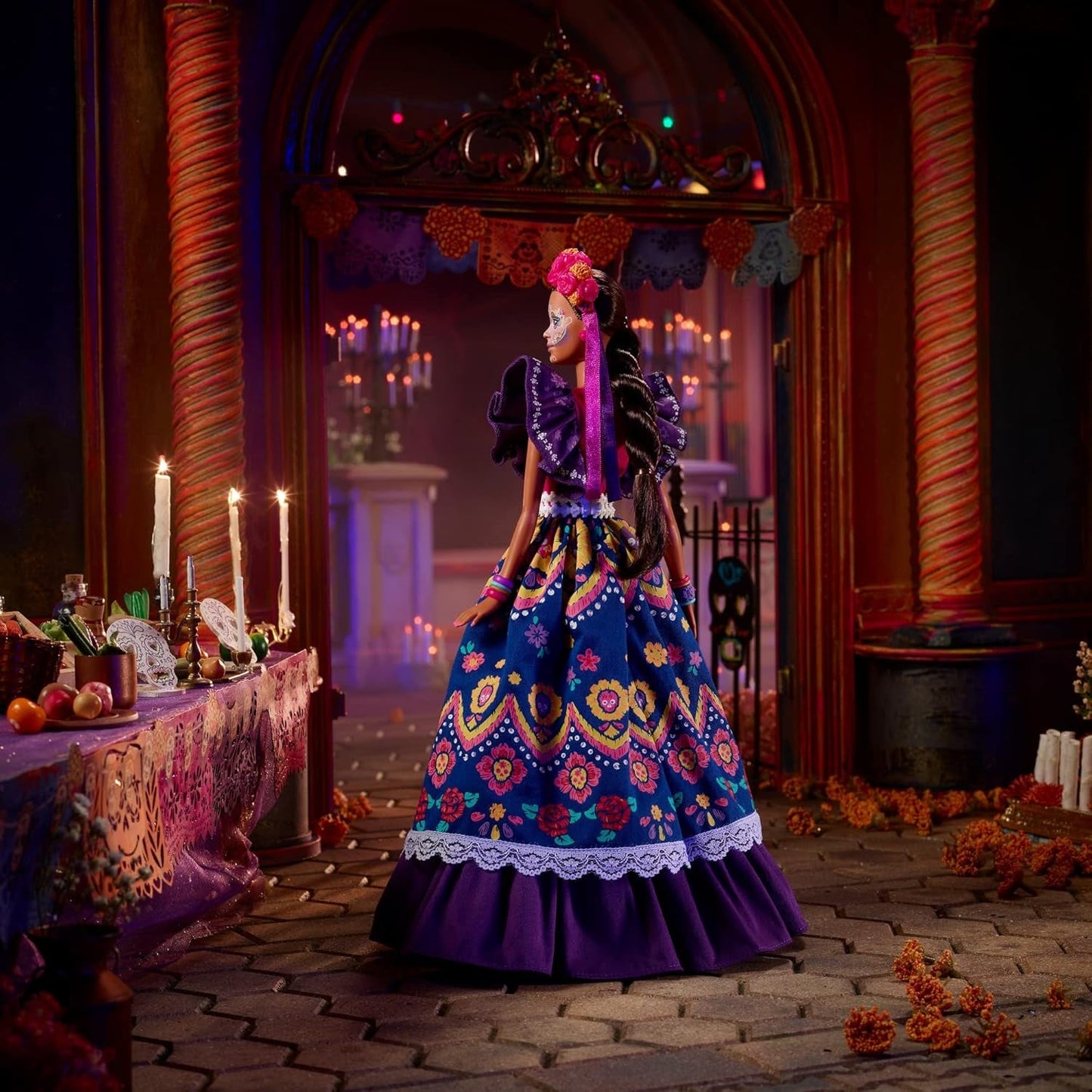 2022 Día De Muertos Barbie-Puppe mit gerüschtem Trachtenkleid, Blumenkranz und Calavera-Gesichtsbemalung, Geschenk für Sammler