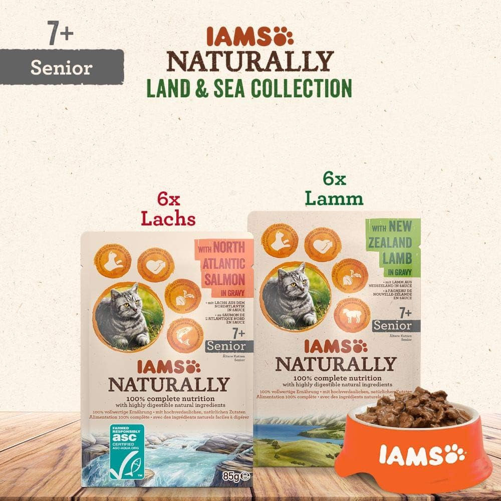 IAMS Naturally Senior Nassfutter in Soße – Hochwertiges Fleisch- und Fischnassfutter für ältere Katzen, Land & Sea Collection, 12 x 85 g