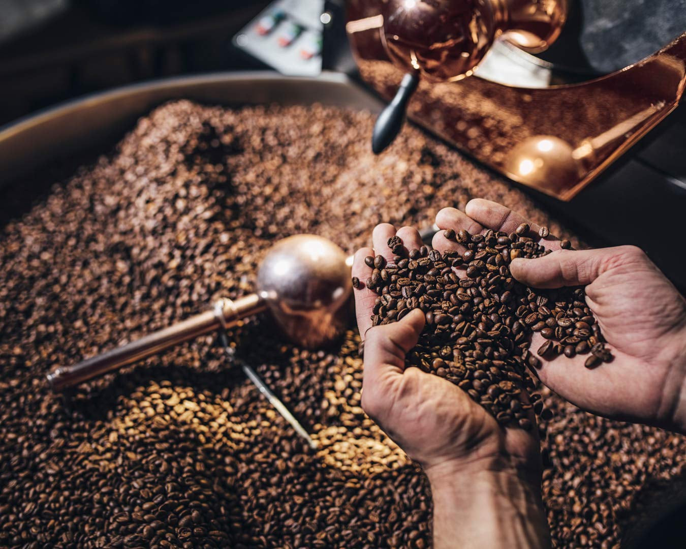 Café Royal Professional Line Espresso – Kaffeebohnen für automatische Espressomaschinen, intensiver Körper, intensive Röstung, Stärke 3/5, Rainforest Alliance, 1 kg