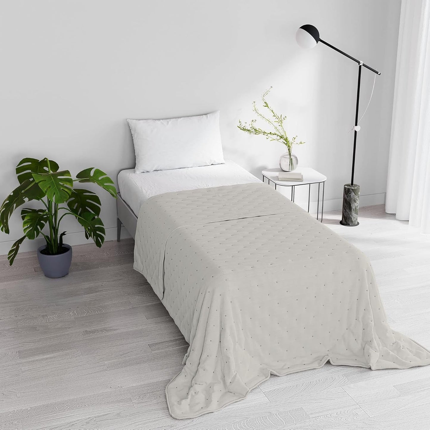 Elegante Sommerdecke, gesteppt, grün, 170 x 250 cm. Steppdecken und Steppdecken Naty Shop Beige 170 x 250 cm