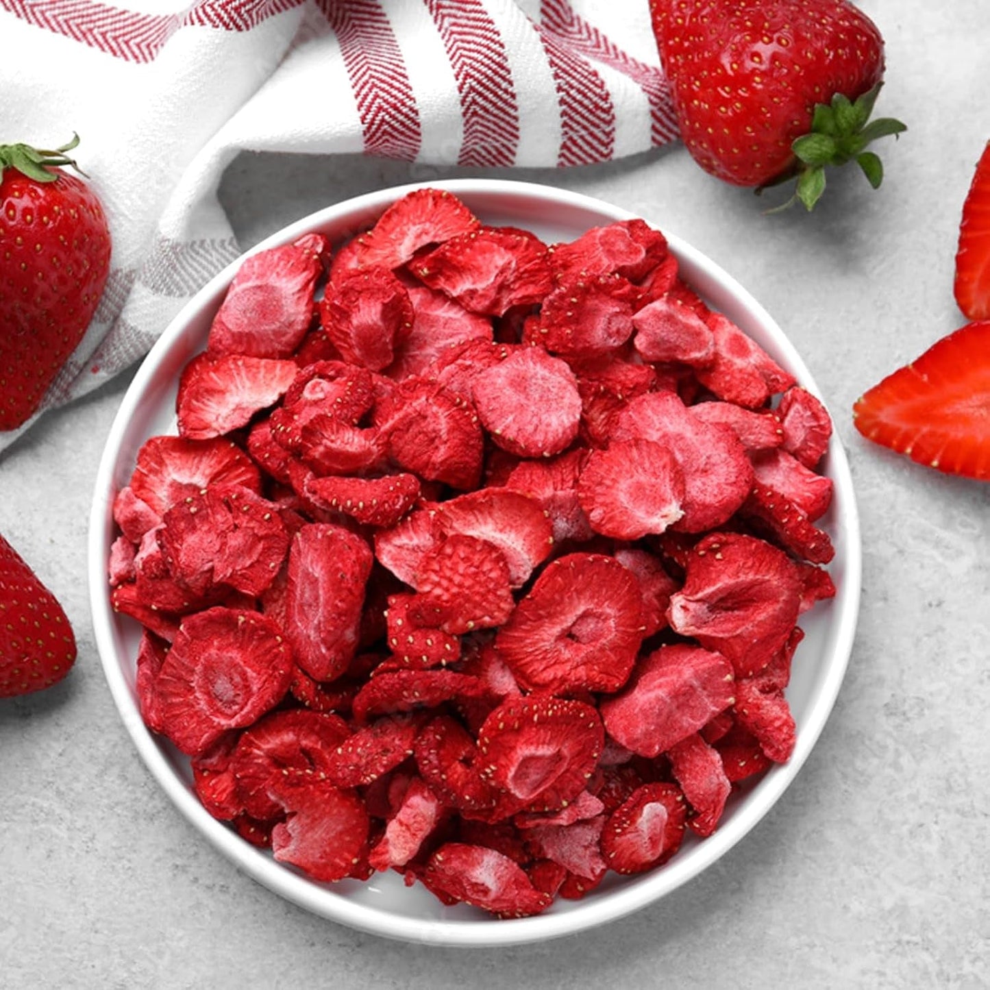 Gefriergetrocknete Erdbeeren 150g - Gefriergetrocknete Erdbeerscheiben - Gefriergetrocknete Trockenfrüchte - Getrocknete Erdbeerfrüchte - Perfekt zum Backen, Dekorieren, Snacks, Müsli, Desserts. Dehydrierte Produkte Naty Shop