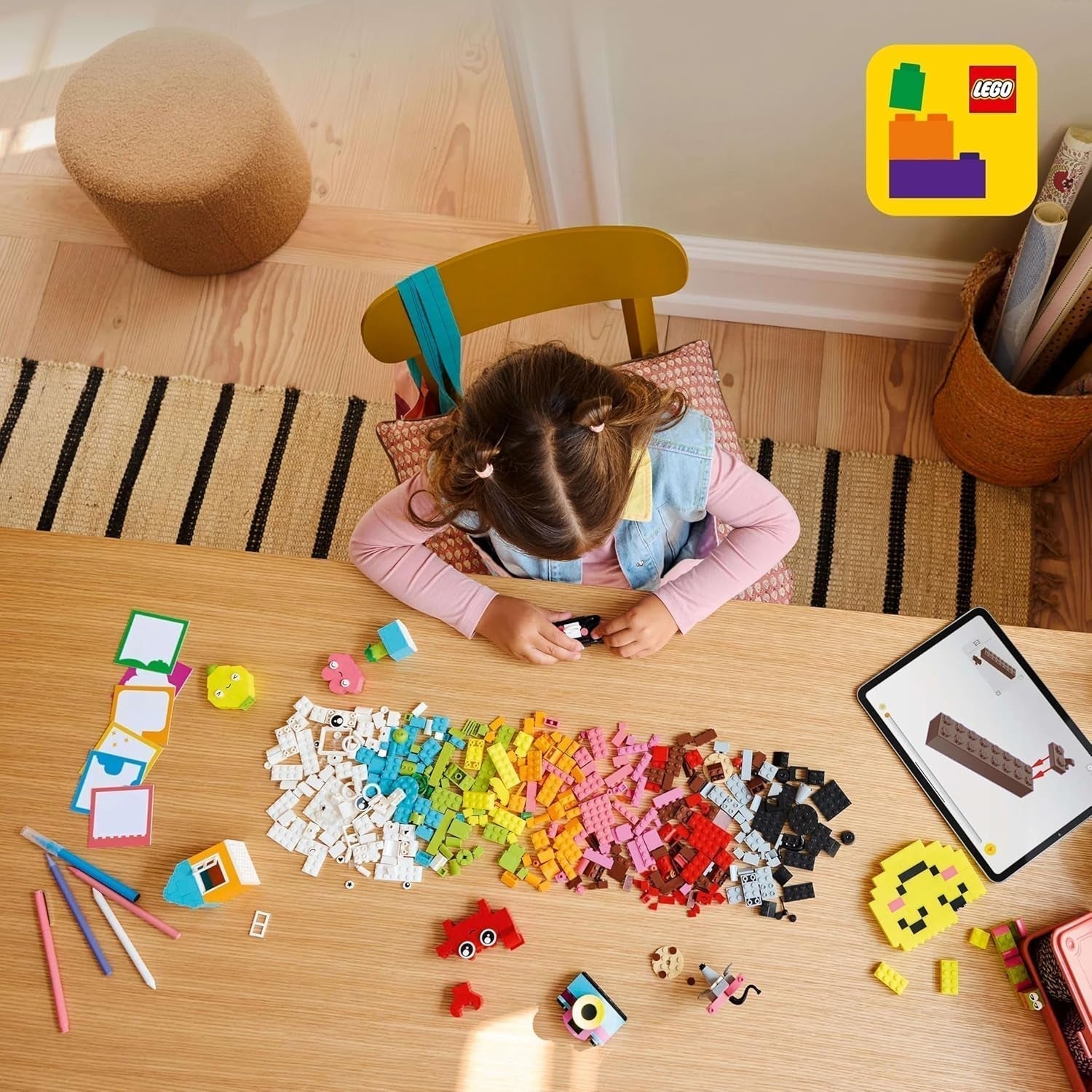 LEGO Classic Kreativ-Spaßbox, bunte Bausteine für fantasievolles Rollenspiel, Bauset für Einsteiger, Spielzeug für Mädchen und Jungen ab 5 Jahren, wiederaufbaubare Modelle 11042 Bausets Besuchen Sie den LEGO-Store