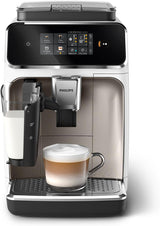Automatische Espressomaschine PHILIPS 2300-Serie – 4 Getränke, moderner Farb-Touchscreen, LatteGo-Milchzubereitungssystem, SilentBrew, Mahlwerk aus 100 % Keramik, AquaClean-Filter. Mattschwarz (EP2330/10)