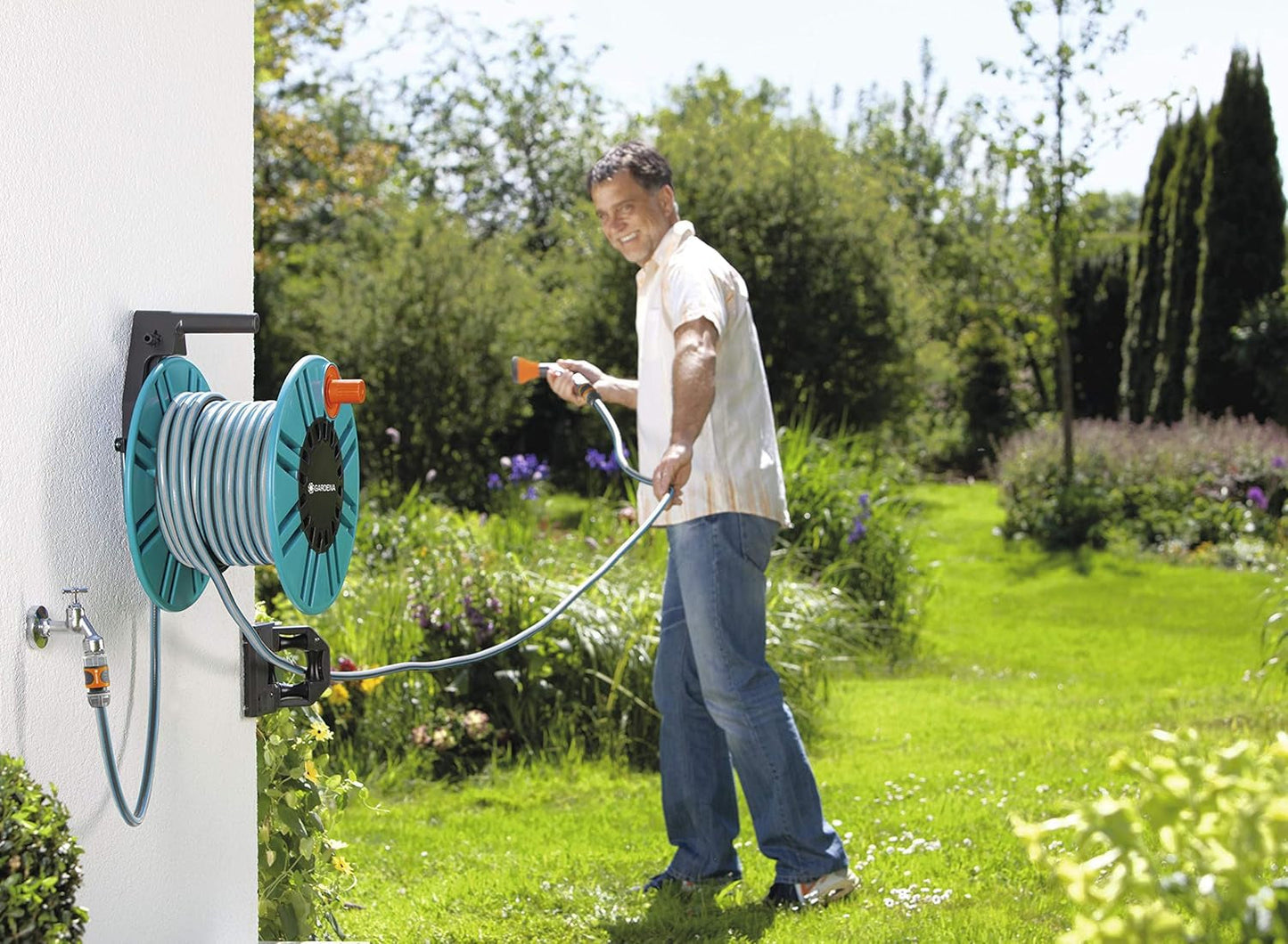 Gardena Classic 60 Wandschlauchtrommel mit Schlauchführungstrommel: Zur einfachen Wandmontage, mit Anti-Tropf-System, Winkelanschluss, großes Fassungsvermögen, platzsparend (2650-88)