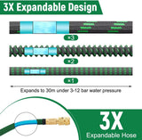 30 m/100 Fuß grüner, flexibler Gartenschlauch mit Sprühdüse und 3/4 Zoll und 1/2 Zoll Messinganschlüssen, 10 Funktionen, 3-fach ausziehbar, kein Knick, ausziehbarer Wasserschlauch für Garten, Boden, Terrasse, Auto