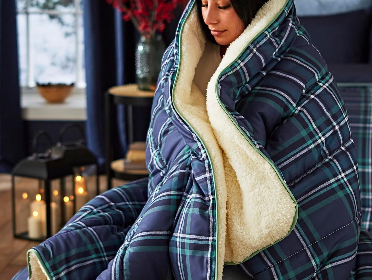 Gemütliche Sherpa-Fleecedecke von Night Lark, klassisches rotes Schottenkaro, 9 Tog, luxuriös, flauschig, dick und wendbar, perfekt für Couch, Bett, Couch, Couch. Hypoallergen, maschinenwaschbar, Größe: Betten und Bettdecken. Nachtlark-Schottenmuster, klassisches Marineblau, Einzelbett
