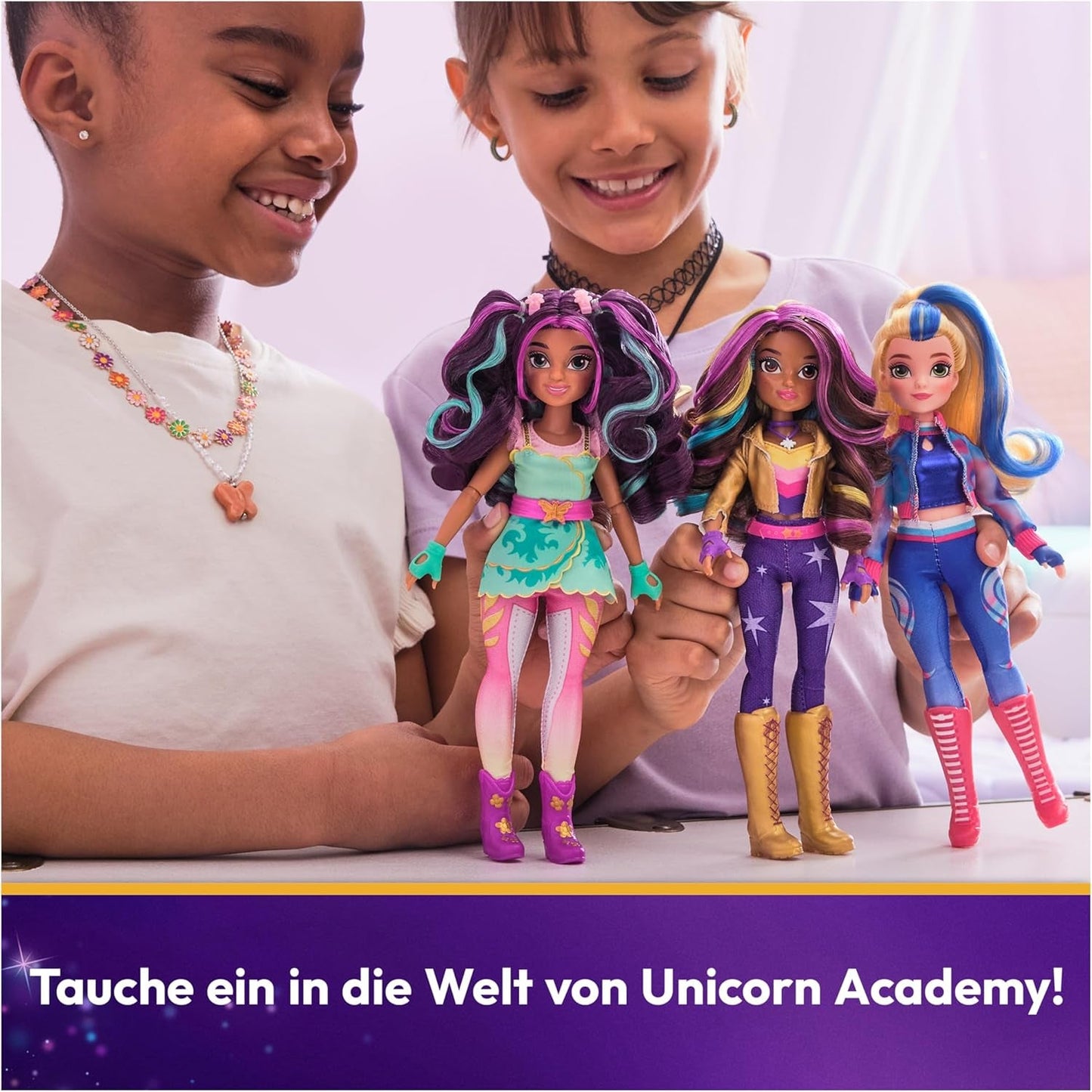 Unicorn Academy Knöchelpuppe Ava – die Originalpuppe zur beliebten Netflix-Serie, 24 cm groß und mit 7 Accessoires für fantasievolles Rollenspiel, für Kinder ab 4 Jahren