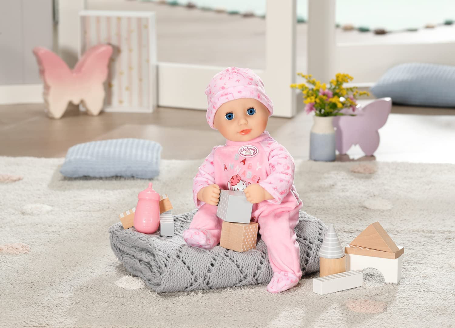 Annabell Little Annabell Kuschelpuppe 36cm, mit Stoffkörper und Schlafaugen, 36cm, 709870 Zapf Creation