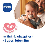MAM Original Schnuller, 2er-Pack, zahnfreundliche Babyschnuller, aus nachhaltigen und bioregenerierbaren Materialien, MAM SkinSoft Silikonsauger, mit Schnullerbox, 6-16 Monate, Blau/Hellblau