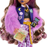 Monster High Clawdeen Wolf Puppe mit Welpen-Halbmond und Zubehör wie Schultasche, Kalender, Snacks und mehr, HRP65