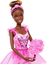 Barbie Ballettstudio Set mit 2 Puppen und 9 Zubehörteilen, blonde und brünette Ballerina-Modepuppen mit aussietzem Outfit und zum Tanzmotto passenden Teilen, HXC37, [Mehrfarbig]