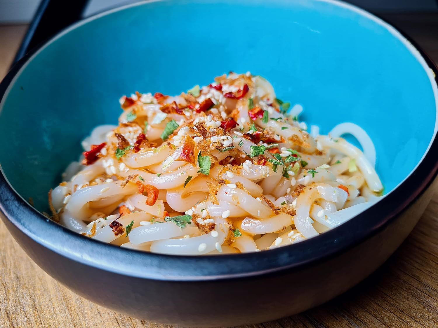 Süß-saure Udon-Schüssel, mikrowellenfertiges Gericht, 240 g