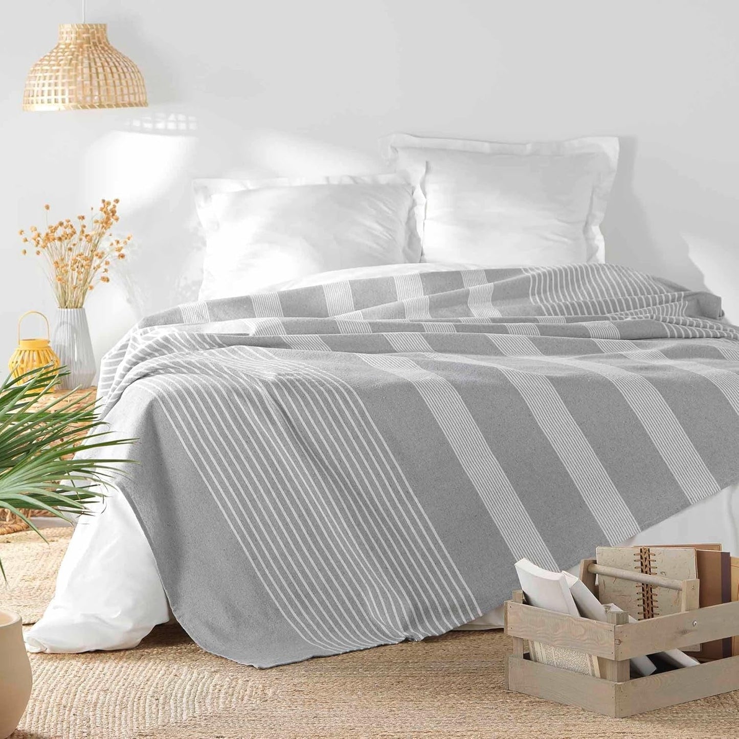 Douceur D'Intérieur, Tagesdecke (220 x 240 cm), Grau, Baumwolle und Polyester Douceur d'Intérieur Betten und Decken