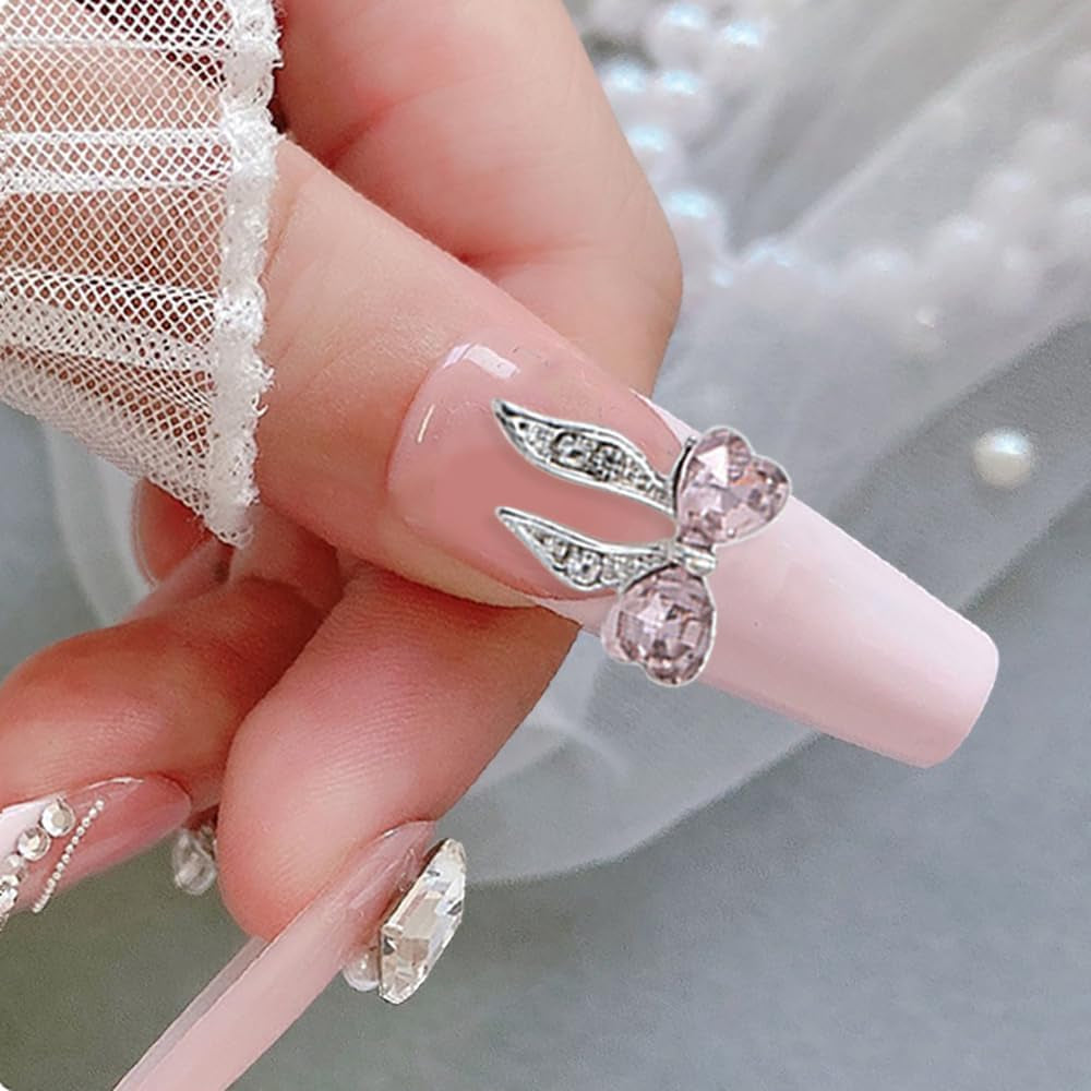 Luxus Rosa Diamant Nagel Charms 3D Butterfly Nail Art Charms Bow Nail Charms Y2K Heart Charms Nägel Zubehör Schmetterling Herz Schleife Nageldesign Edelsteine ​​​​Strasssteine ​​​​Glitzersteine ​​​​Nagelschmuck