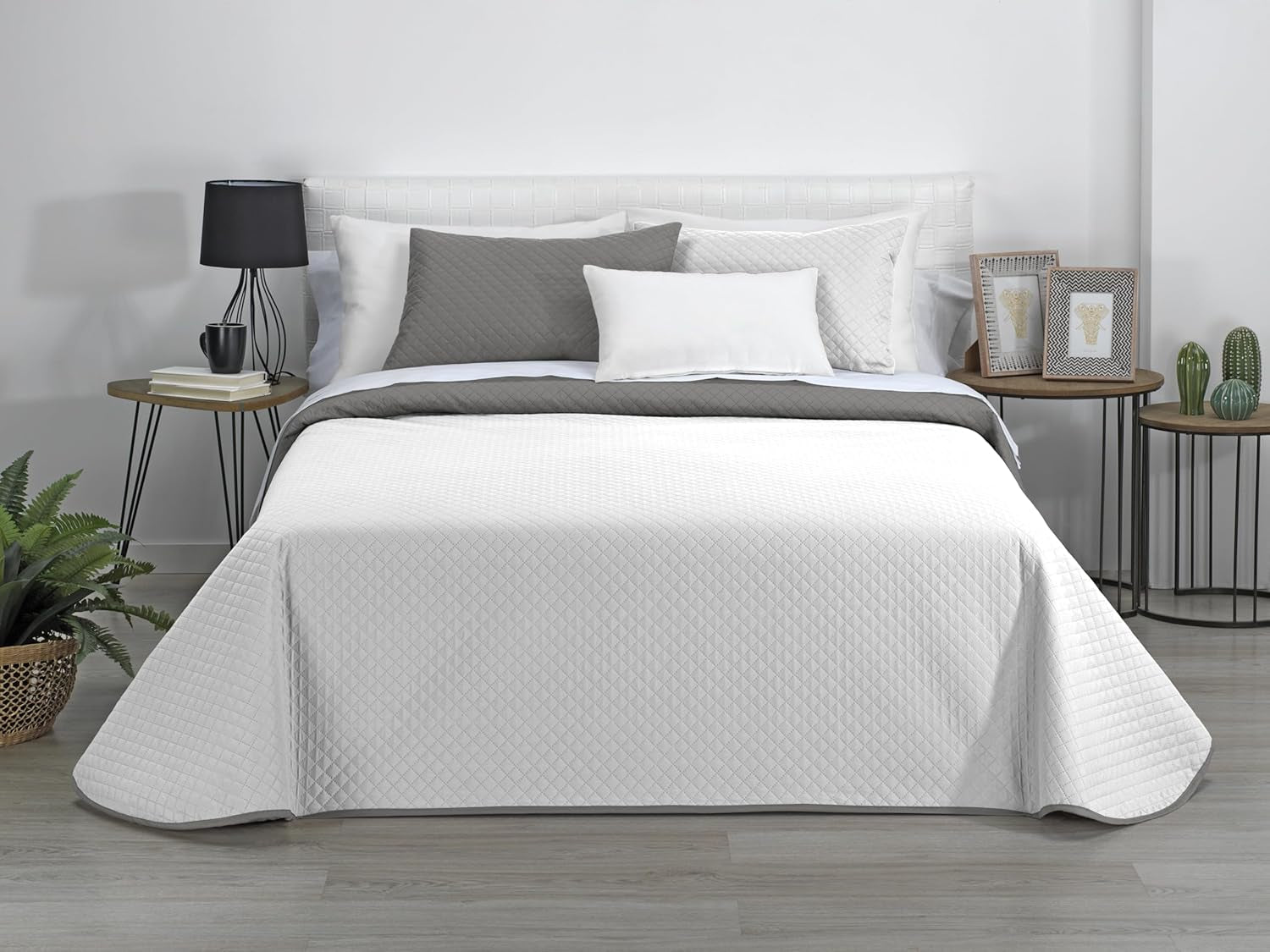 AVA | Boutique Wendedecke | Für alle Jahreszeiten | Farbe - Weiß/Taupe | Für 120/135 cm breite Betten. Bett. (230 x 270 cm. Ancho X Alto) | Steppdecke Quilts und Quilts Naty Shop Standardtitel