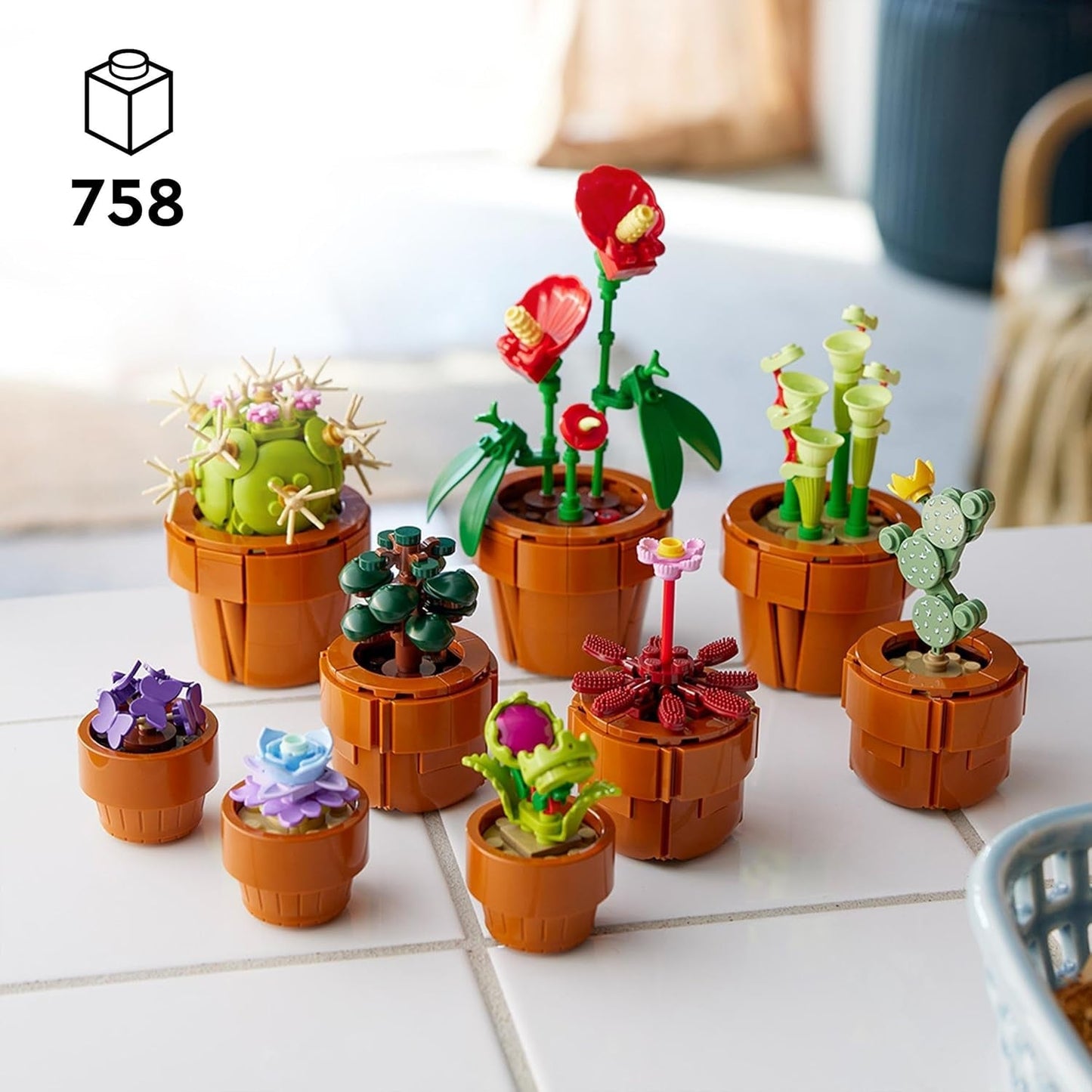 LEGO Icons Mini-Pflanzen, 9 baubare künstliche Blumen, Botanik-Sammlungsset für Erwachsene mit baubarem Terrakotta-Topf, Heimdekoration, Geschenk für Frauen und Männer 10329 Bausets Besuchen Sie den LEGO-Store