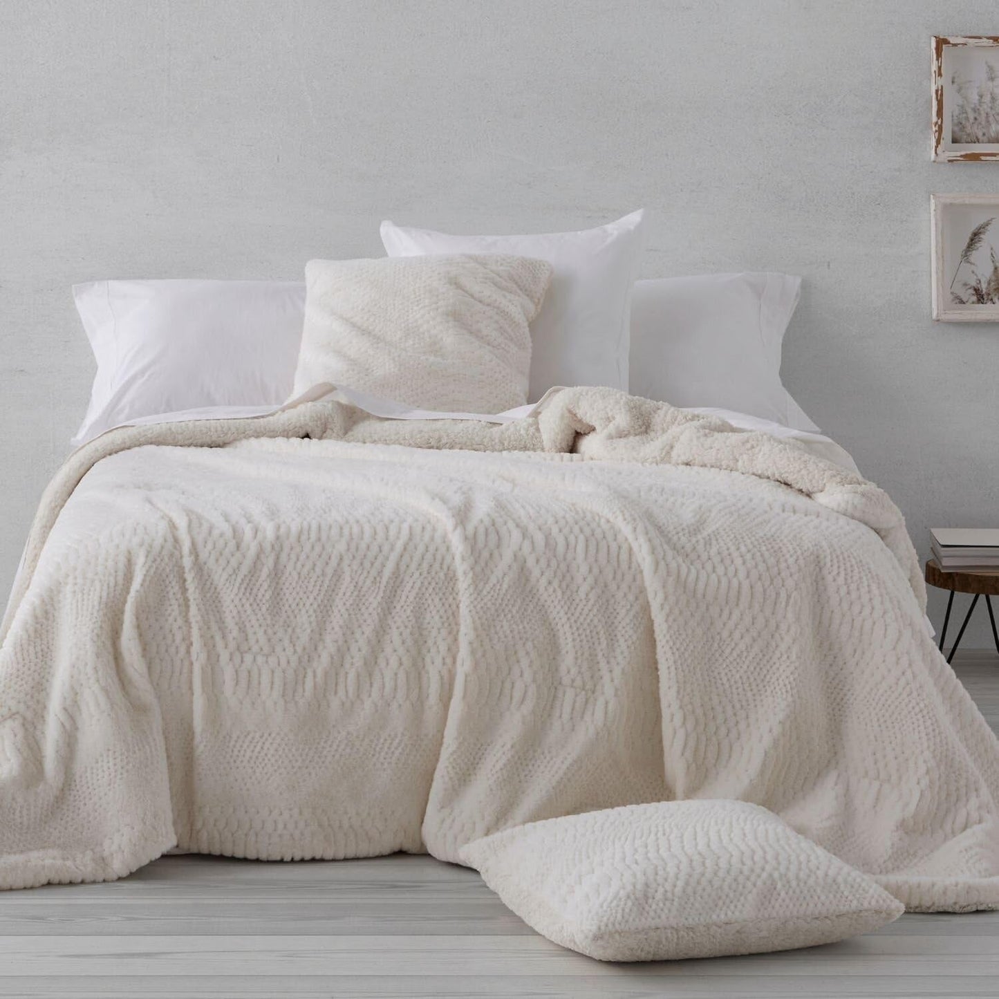 Winterdecke aus synthetischem Lammfell, Creme, Ancho 135 cm. Bettdecken und Steppdecken Naty Shop Cremefarbe Ancho 135 cm