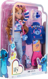 Disney ILY 4EVER Stitch Modepuppen mit roten Haaren, 29 cm groß, mit 13 Artikulationspunkten, zwei kompletten Mix-and-Match-Outfits und einem funkelnden Mickey-Ring für Sie!