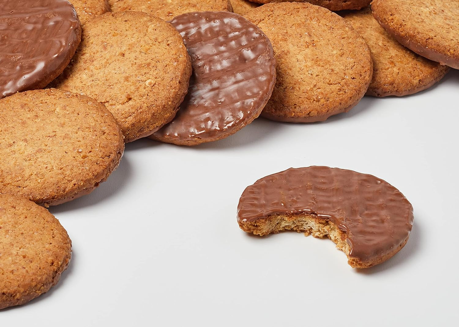 Brandt Hobbits Schokolade 265g Packung – Knusprige Vollkorn-Schokoladen-Haferkekse – Knuspriger Teig für die ganze Familie – in einer praktischen Keksrolle