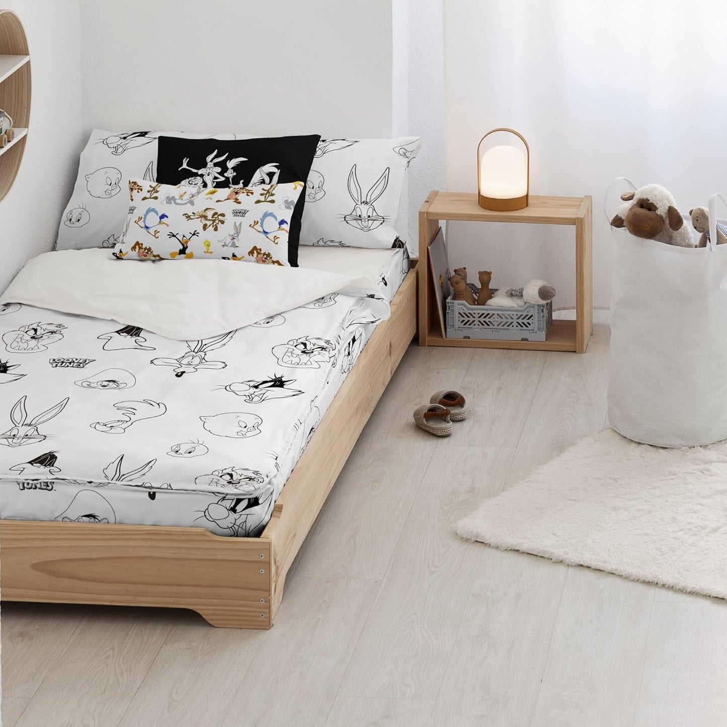 Noch nicht erhältlich Steppdecke 100 % Baumwolle, Tom Jerry Vichy-Muster, für 90 cm breite Betten (90 x 200 cm) Bettdecken und Steppdecken Naty Shop Looney Bw Complete