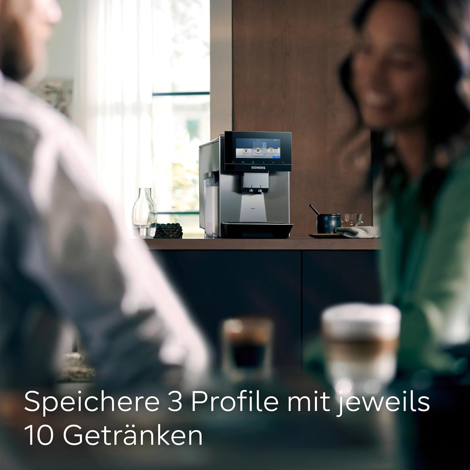 Automatische Espressomaschine Siemens EQ900, großer TFT-Farbbildschirm, 2 Bohnenbehälter, 36 Heiß- und Kaltgetränke, kalter Kaffee, superleise, Zwei-Tassen-Funktion, App-Steuerung, Edelstahl, TQ907D03