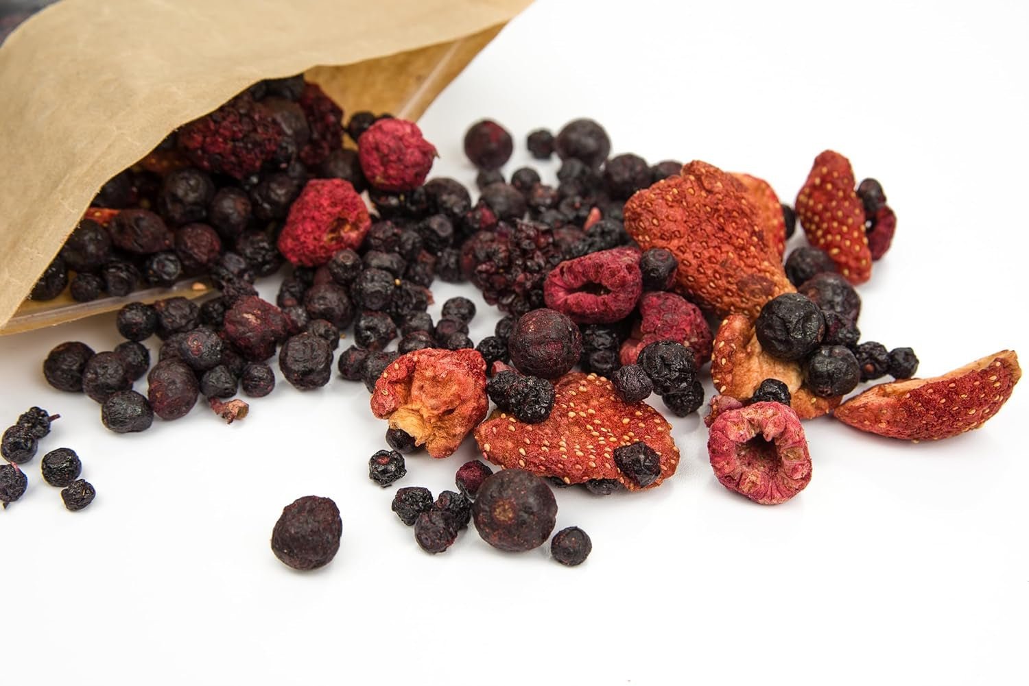 Mynatura Bunte Mischung aus gefriergetrockneten Beeren I Fruchtmischung I Himbeeren I Schwarze Johannisbeeren I Erdbeeren I Fruchtsnacks I Vegan I 350g Dehydrierte Produkte Naty Shop