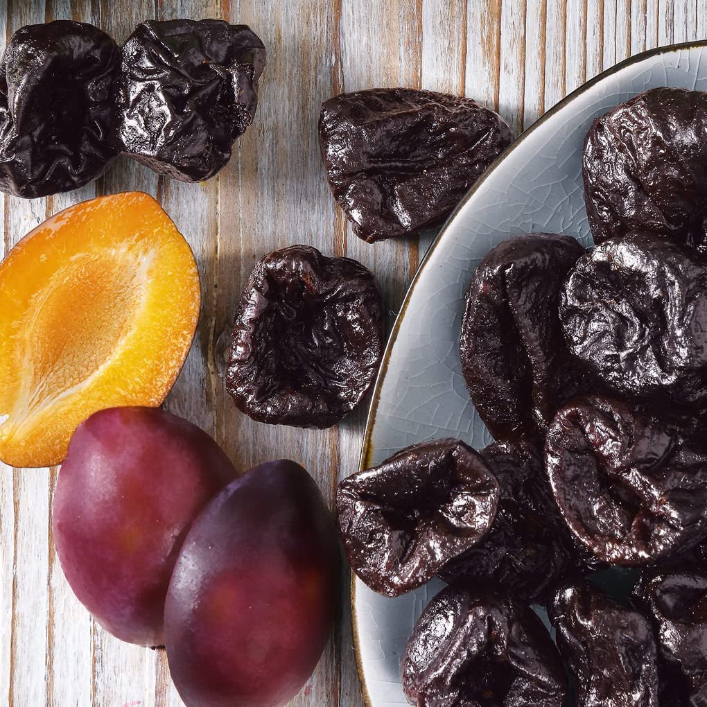 Pflaumen mit Steinen 200g – Aromatisch, fruchtig und natürlich süß – Vegan, ungeschwefelt, ohne Steine und ohne Zuckerzusatz – Nutri-Score A (1 x 200g) Dehydrierte Produkte Naty Shop