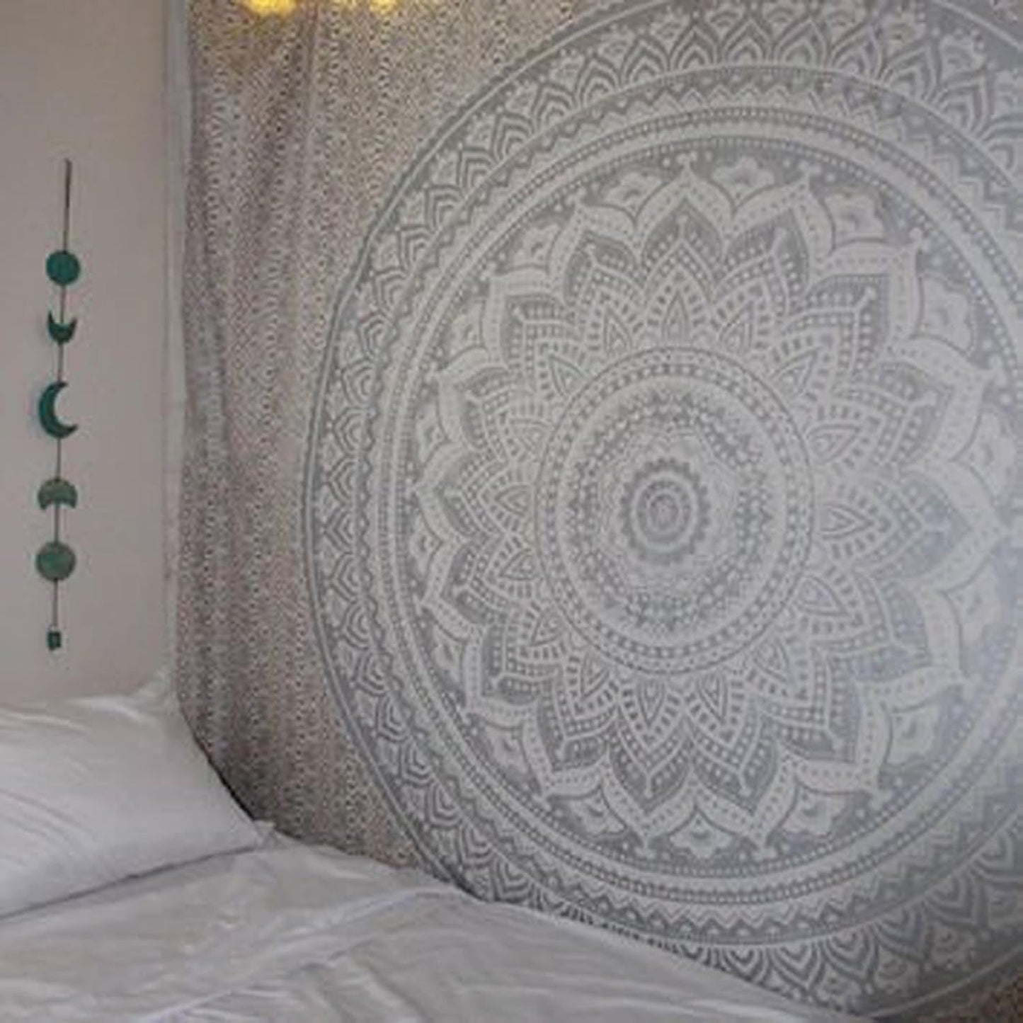 Indischer Wandteppich Mandala Silber Weiß Raumästhetische Leinwand Startseite – Accessoires und Dekorationen Naty Shop